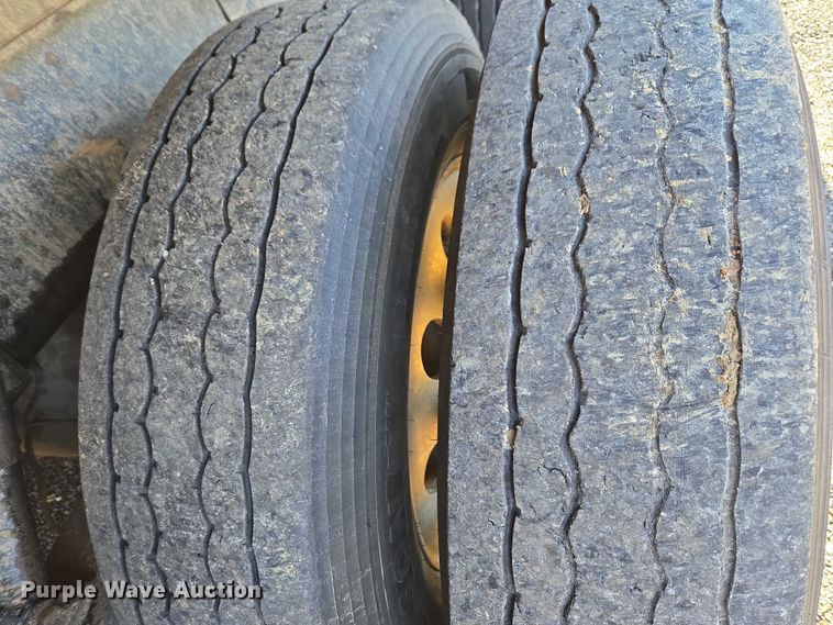 image for item DU2700 2019 Kenworth T880 dump truck