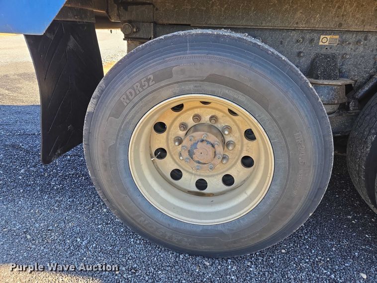 image for item DU2700 2019 Kenworth T880 dump truck