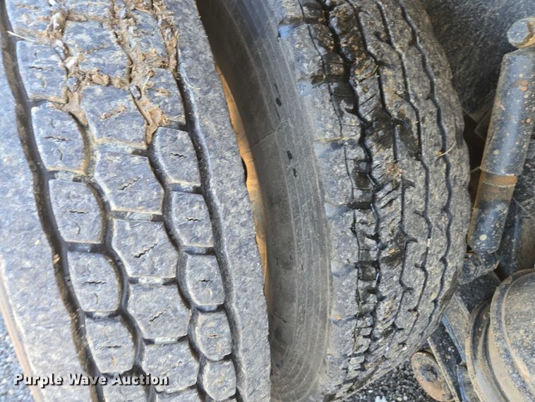 image for item DU2700 2019 Kenworth T880 dump truck