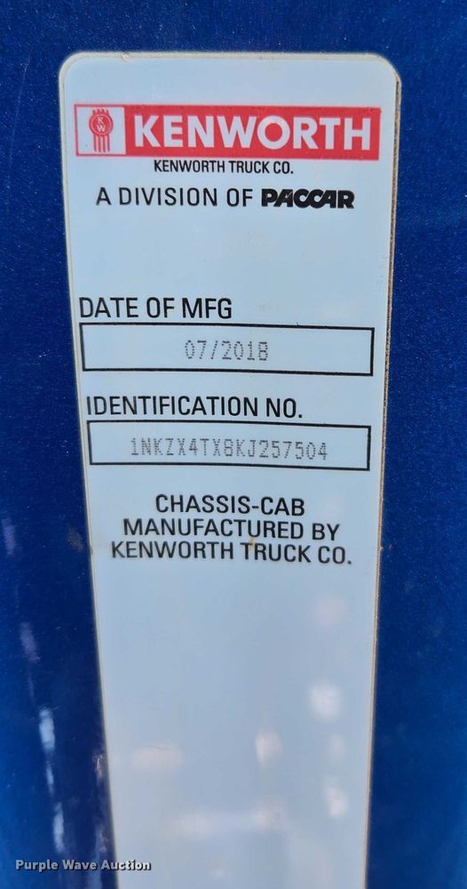image for item DU2700 2019 Kenworth T880 dump truck