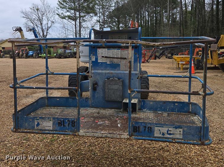 image for item DU2738 2014 Genie S-60X boom lift