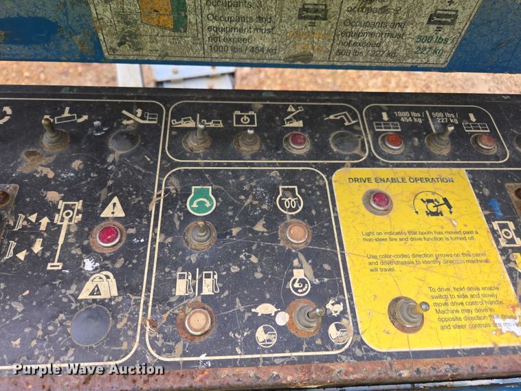 image for item DU2738 2014 Genie S-60X boom lift