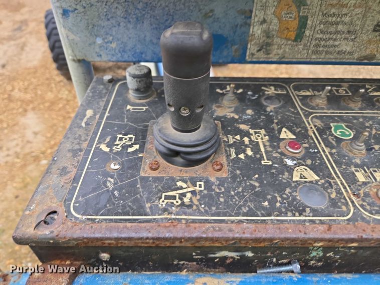 image for item DU2738 2014 Genie S-60X boom lift