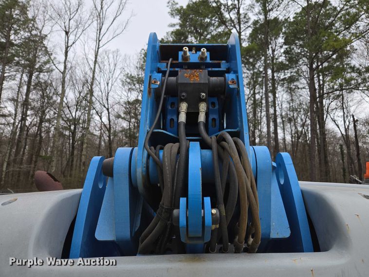 image for item DU2738 2014 Genie S-60X boom lift