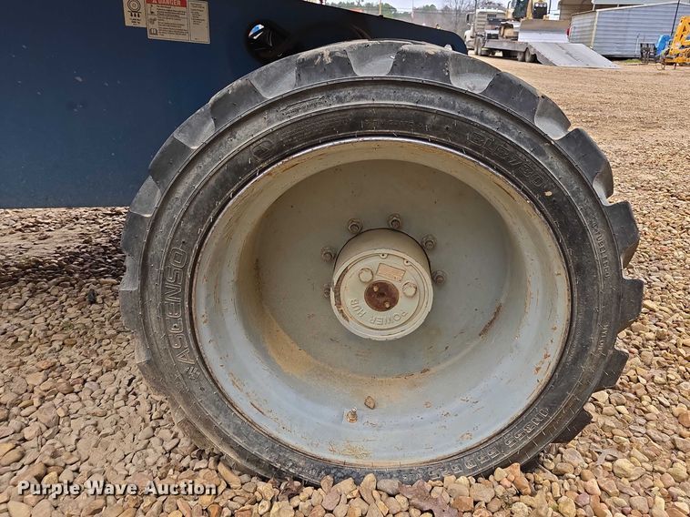 image for item DU2738 2014 Genie S-60X boom lift