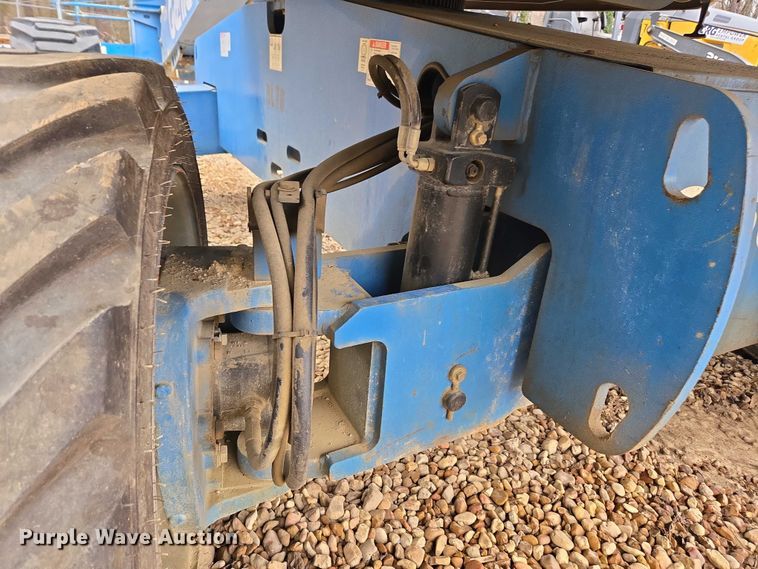 image for item DU2738 2014 Genie S-60X boom lift