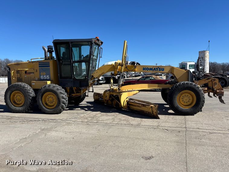 image for item DU6944 2006 Komatsu GD655-3 motor grader