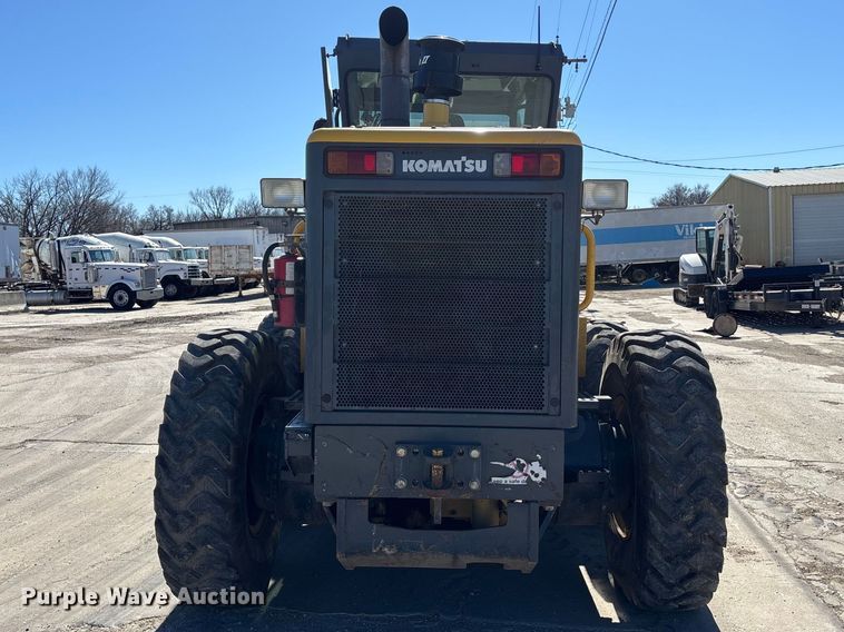 image for item DU6944 2006 Komatsu GD655-3 motor grader