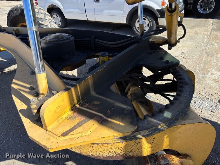 image for item DU6944 2006 Komatsu GD655-3 motor grader