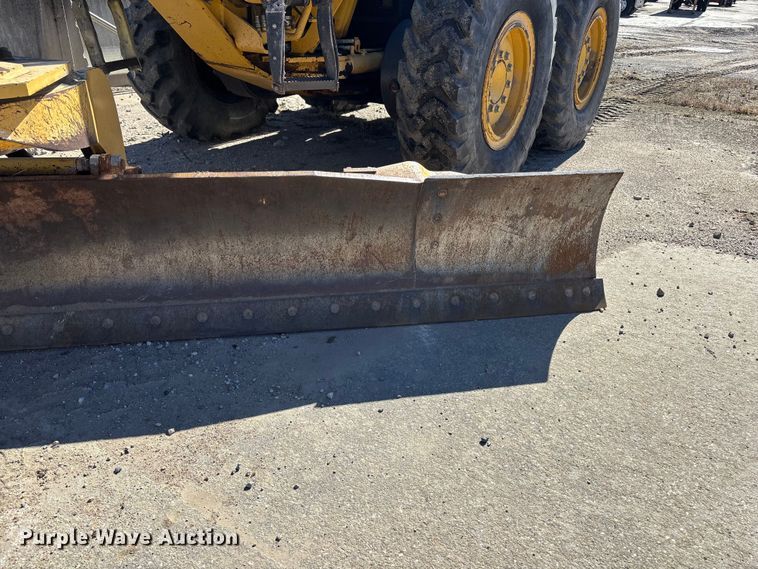 image for item DU6944 2006 Komatsu GD655-3 motor grader