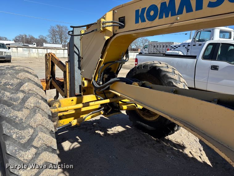 image for item DU6944 2006 Komatsu GD655-3 motor grader