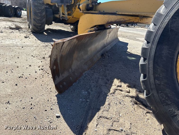 image for item DU6944 2006 Komatsu GD655-3 motor grader