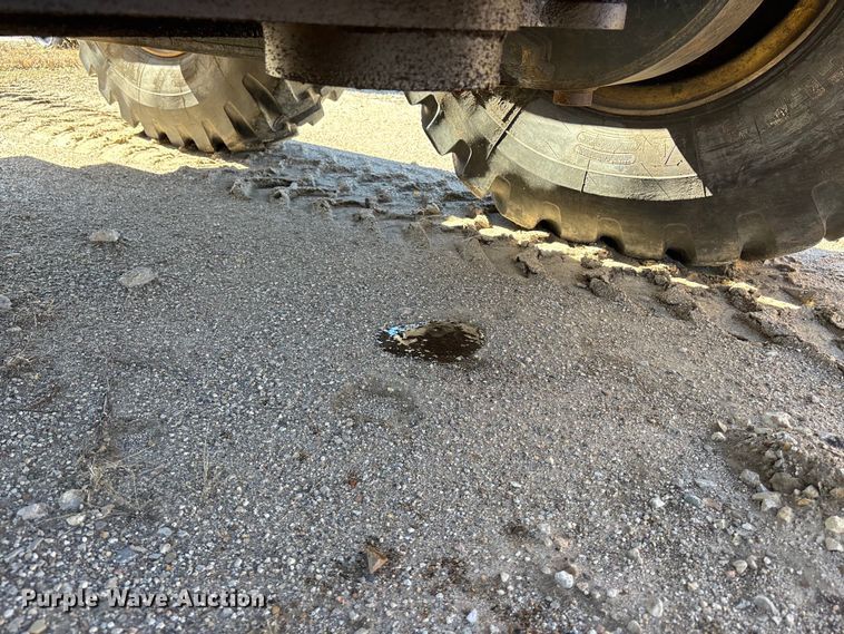 image for item DU6944 2006 Komatsu GD655-3 motor grader