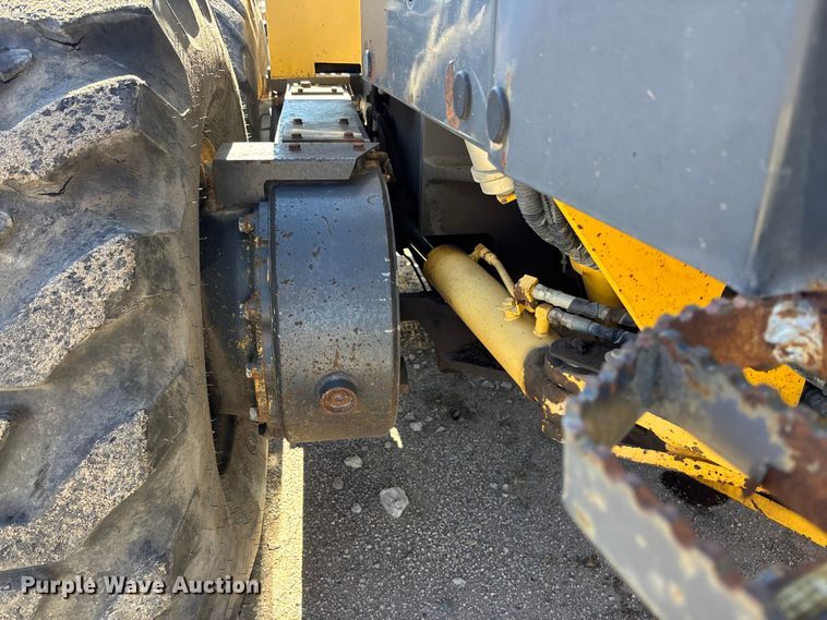 image for item DU6944 2006 Komatsu GD655-3 motor grader