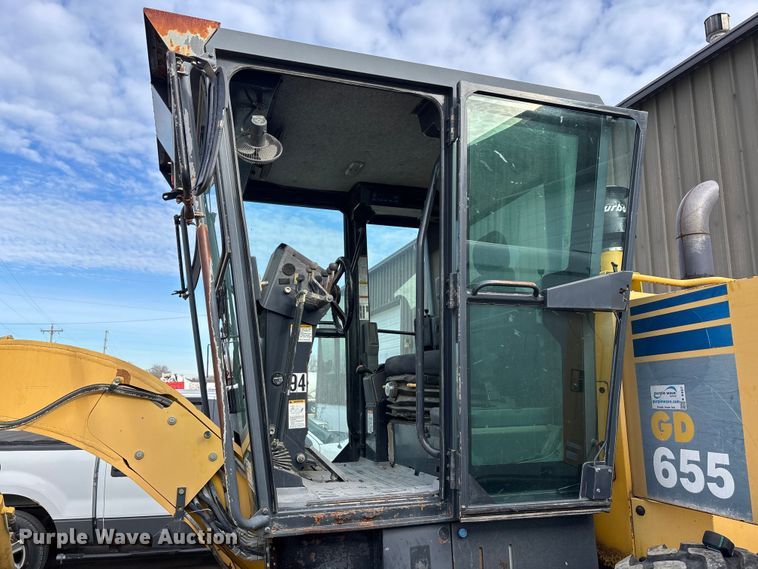 image for item DU6944 2006 Komatsu GD655-3 motor grader