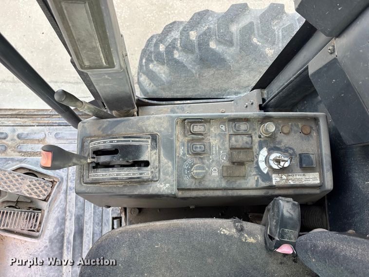 image for item DU6944 2006 Komatsu GD655-3 motor grader