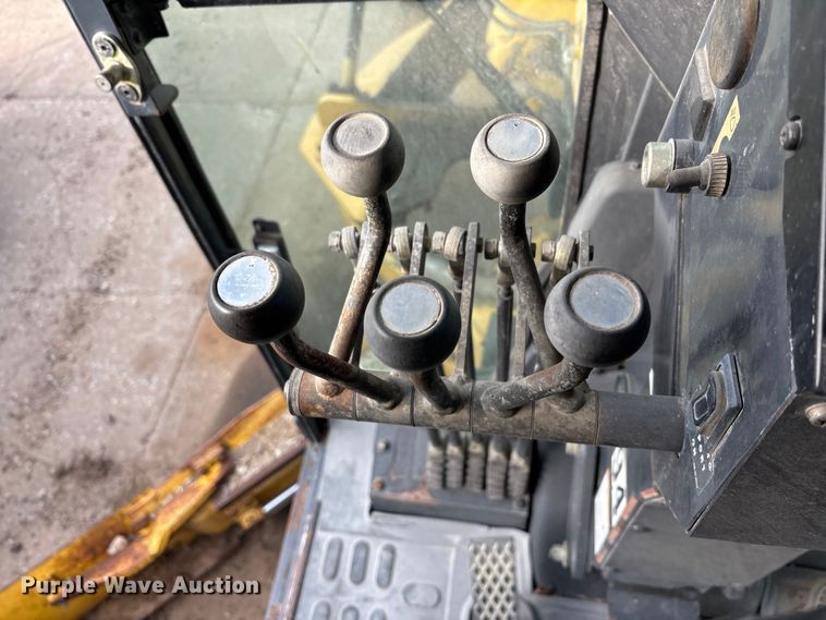 image for item DU6944 2006 Komatsu GD655-3 motor grader