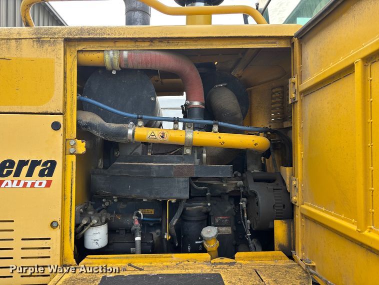 image for item DU6944 2006 Komatsu GD655-3 motor grader