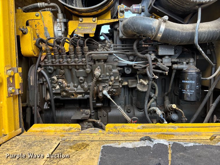 image for item DU6944 2006 Komatsu GD655-3 motor grader