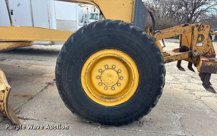 image for item DU6944 2006 Komatsu GD655-3 motor grader