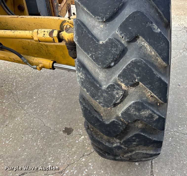 image for item DU6944 2006 Komatsu GD655-3 motor grader