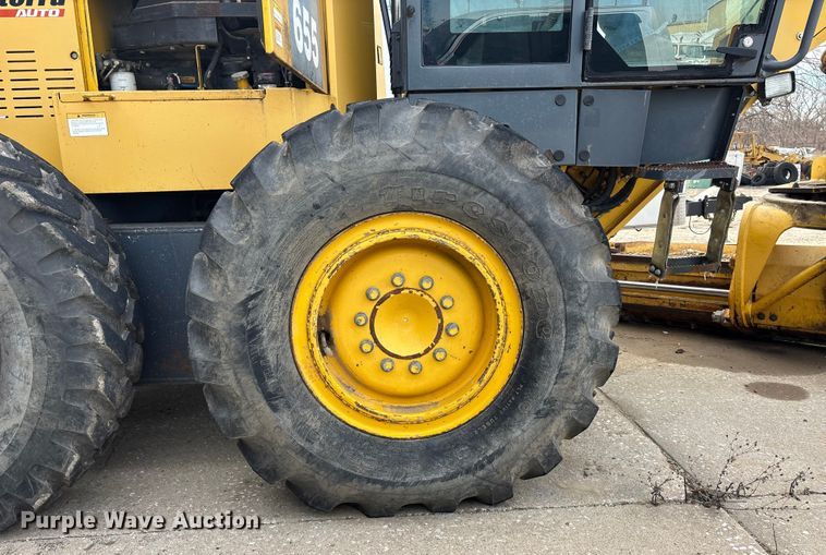 image for item DU6944 2006 Komatsu GD655-3 motor grader