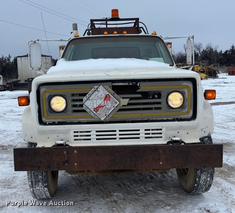 image for item DU6999 1988 Chevrolet C70 flatbed truck