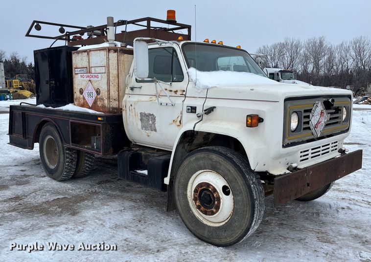 image for item DU6999 1988 Chevrolet C70 flatbed truck