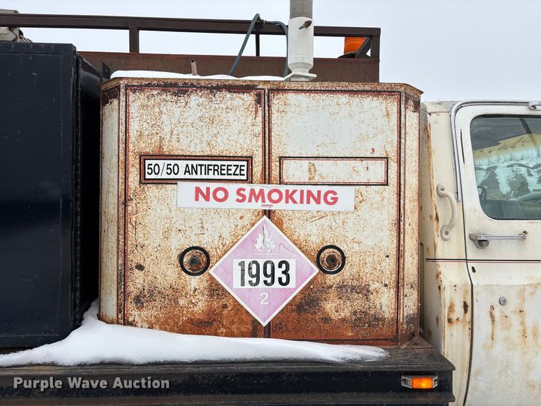 image for item DU6999 1988 Chevrolet C70 flatbed truck