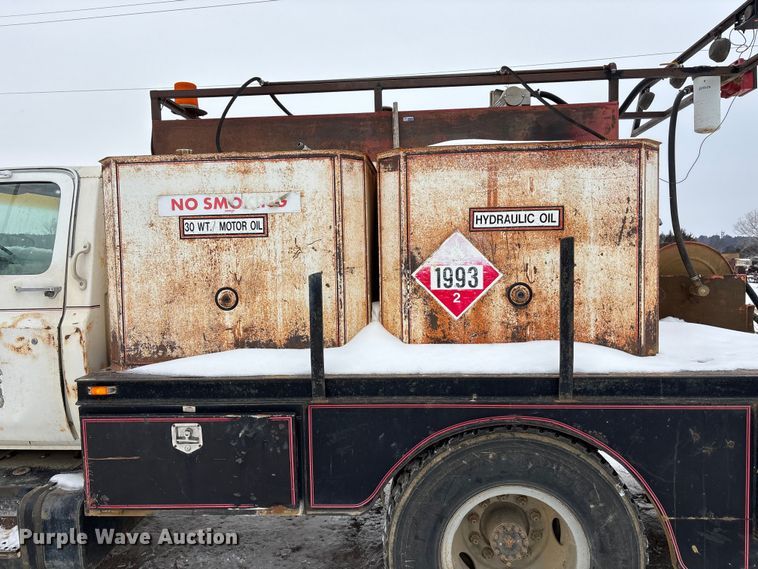 image for item DU6999 1988 Chevrolet C70 flatbed truck