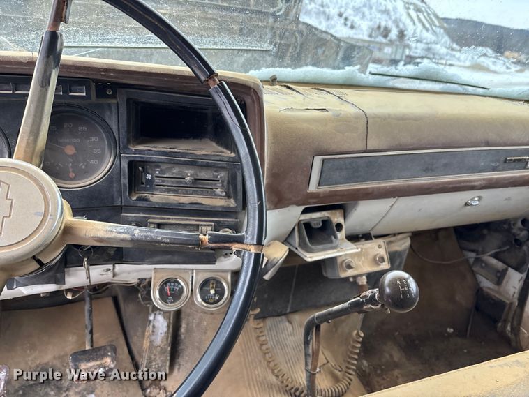 image for item DU6999 1988 Chevrolet C70 flatbed truck