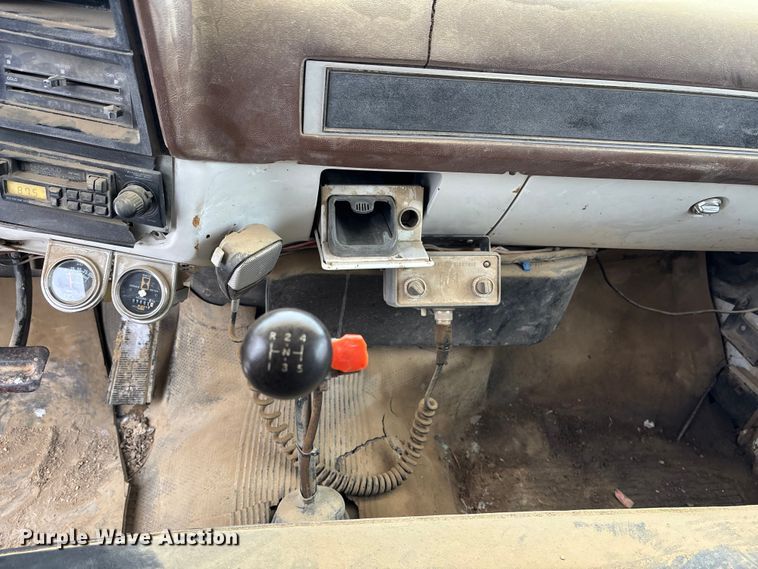 image for item DU6999 1988 Chevrolet C70 flatbed truck