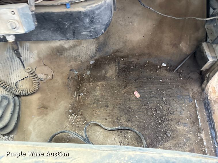 image for item DU6999 1988 Chevrolet C70 flatbed truck