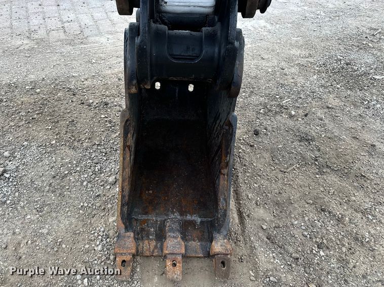 image for item DV0786 2014 Bobcat E26 mini excavator