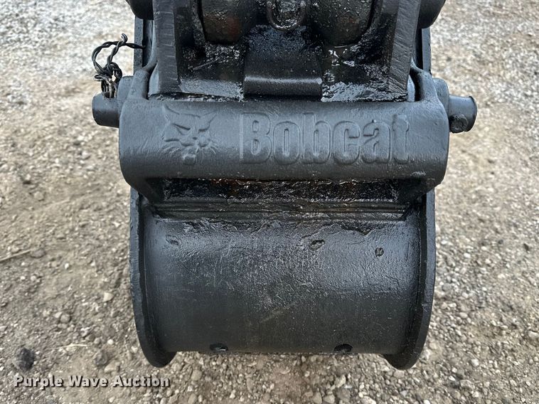 image for item DV0786 2014 Bobcat E26 mini excavator