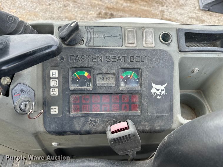 image for item DV0786 2014 Bobcat E26 mini excavator