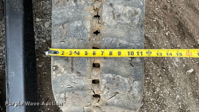 image for item DV0786 2014 Bobcat E26 mini excavator