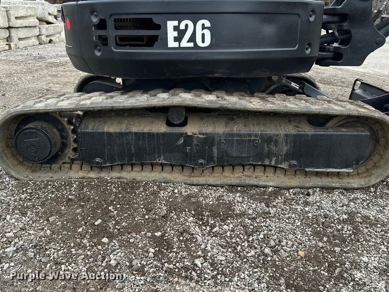 image for item DV0786 2014 Bobcat E26 mini excavator