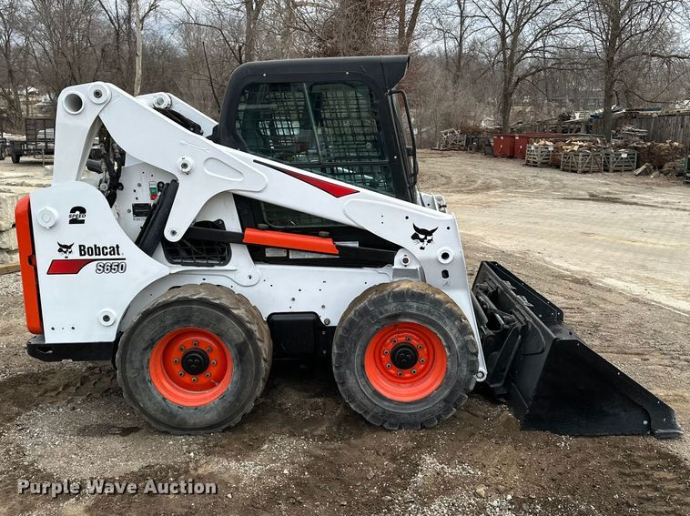 image for item DV0787 2018 Bobcat S650 skid steer loader