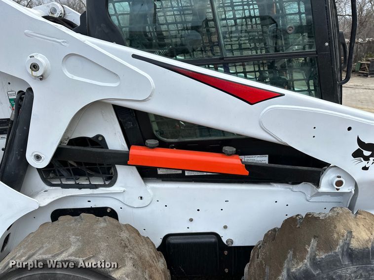 image for item DV0787 2018 Bobcat S650 skid steer loader