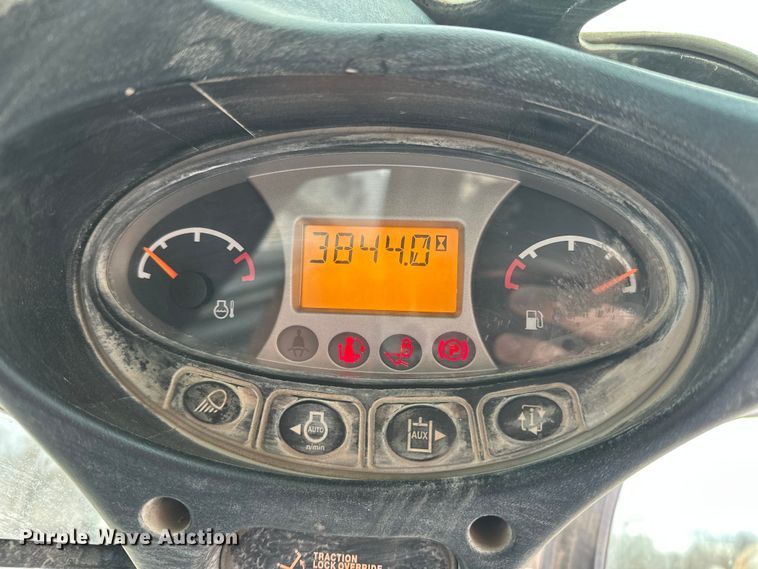 image for item DV0787 2018 Bobcat S650 skid steer loader