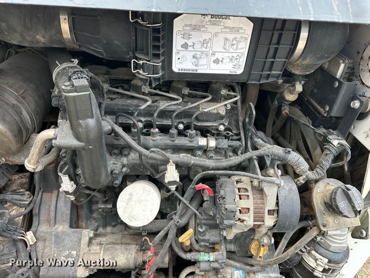 image for item DV0787 2018 Bobcat S650 skid steer loader