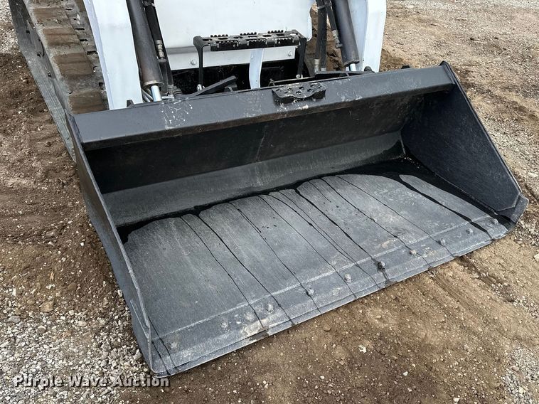 image for item DV0788 2015 Bobcat T450 tracked skid steer loader