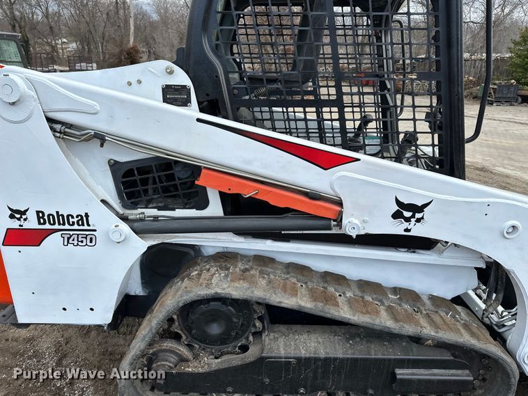 image for item DV0788 2015 Bobcat T450 tracked skid steer loader