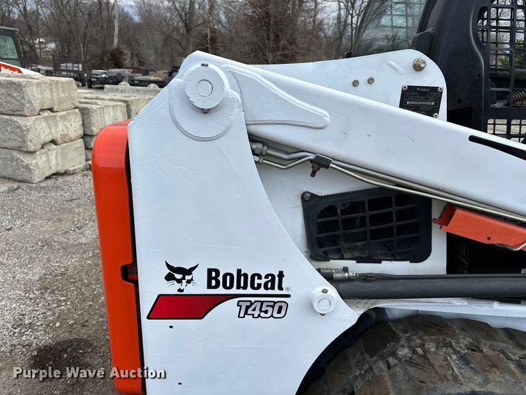 image for item DV0788 2015 Bobcat T450 tracked skid steer loader