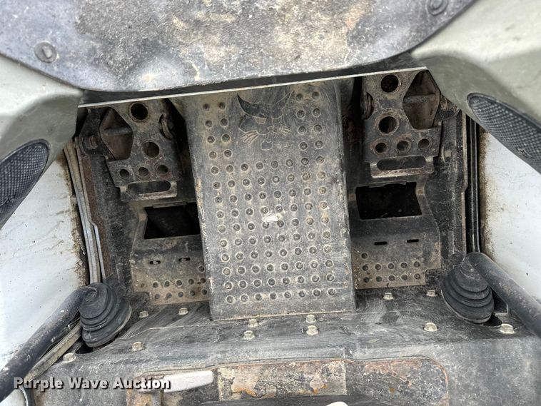 image for item DV0788 2015 Bobcat T450 tracked skid steer loader