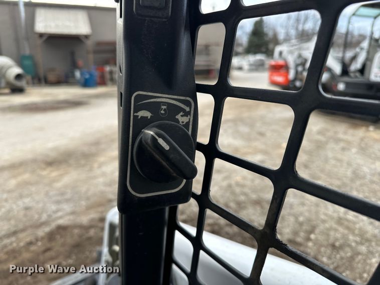 image for item DV0788 2015 Bobcat T450 tracked skid steer loader