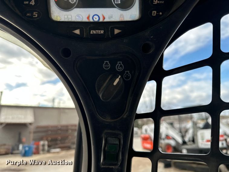 image for item DV0788 2015 Bobcat T450 tracked skid steer loader