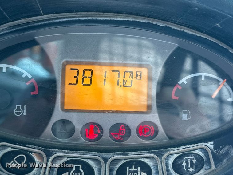 image for item DV0788 2015 Bobcat T450 tracked skid steer loader