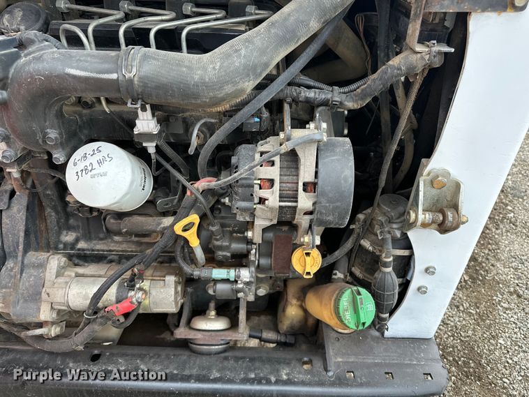 image for item DV0788 2015 Bobcat T450 tracked skid steer loader